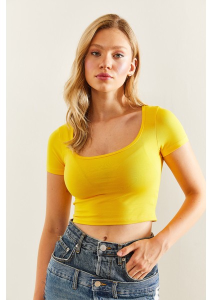 Kadın Kısa Kol Crop Bluz