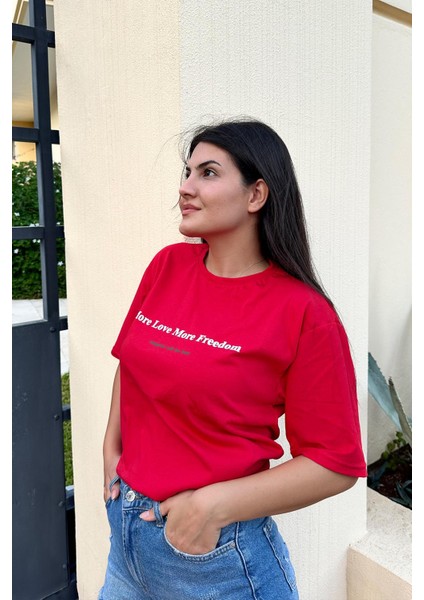 Kırmızı Renk Freedom Baskı Unisex Oversize T-Shirt fiyatları