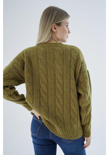 Kadın Olive Oversize Bisiklet Yaka Saç Örgülü Yünlü Özel Iplik Triko Örme Kazak TRIST-6167