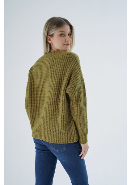 Kadın Olive Oversize V Yaka Nopen Selanik Örgü Yünlü Özel Iplik Triko Örme Kazak TRIST-6160 fırsatları
