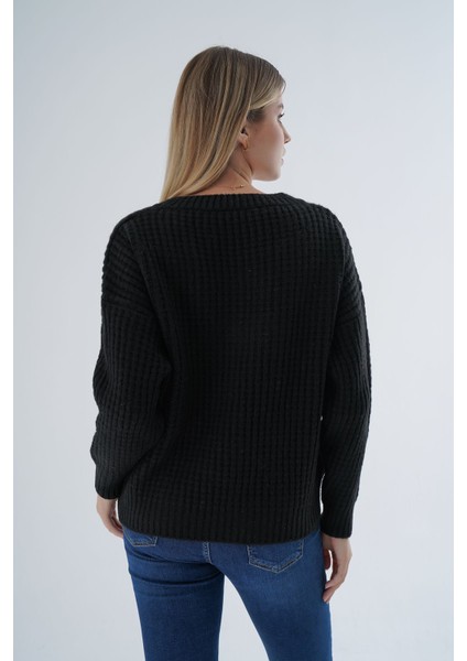 Kadın Siyah Oversize V Yaka Nopen Selanik Örgü Yünlü Özel Iplik Triko Örme Kazak TRIST-6160 modelleri