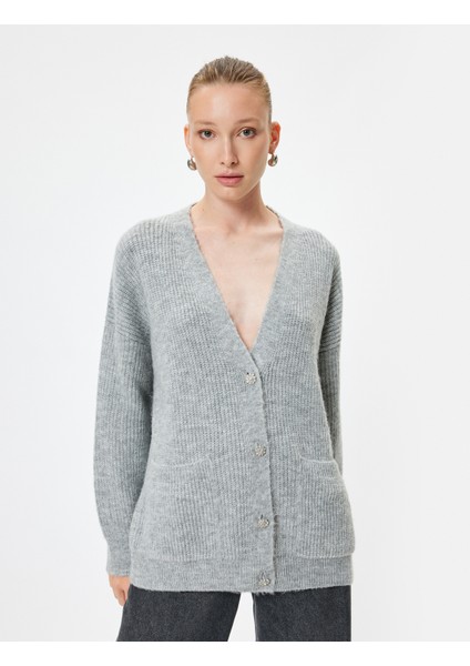 Triko Oversize Hırka V Yaka Düğmeli Cepli Uzun Kollu modelleri