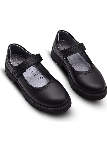 Kids A More Glee Cırtlı Deri Kız Çocuk Okul Ayakkabı Siyah Cilt fırsatları