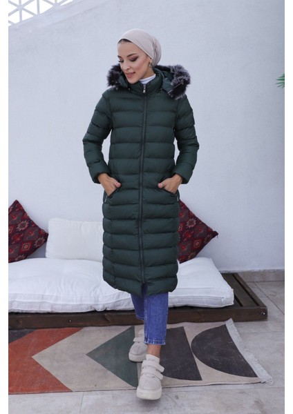 Kadın Uzun Dolgulu Siyah Şişme Mont