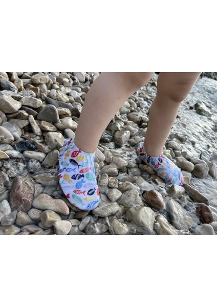 Kaydırmaz Taban, Unisex Bebek, Çocuk Deniz Ayakkabısı, Havuz Patiği, Renkli Balıklar