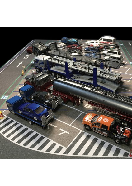 1:64 Ölçek Metal Araçlar Için Otopark Zemini (Otobüs, Kamyon, Tır - Park Istasyonu) 80X55 cm modelleri