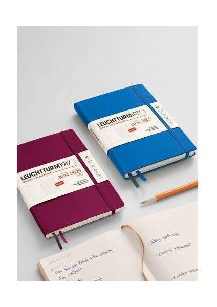 LEUCHTTURM1917 Weekly Planner & Notebook 18 Months 2024 - 2025 Medium Sky 370717