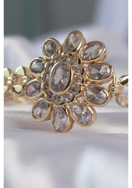 Pirinç Gold Renk Iri Zirkon Taşlı Çiçek Figürlü Bileklik modelleri