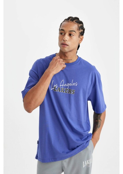 Fit NBA Los Angeles Lakers Oversize Geniş Kalıp Bisiklet Yaka Sırt Baskılı Pamuklu Kısa Kollu Tişört C9256AX24AU