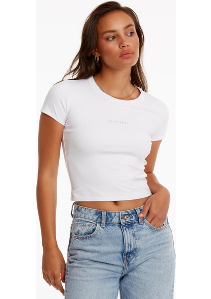 Your New Go-To Baby Tee Beyaz Kısa Kollu T-Shirt fırsatları