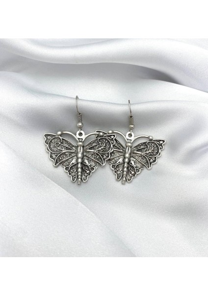 Antik Gümüş Tarz Işlemeli Kelebek Küpe