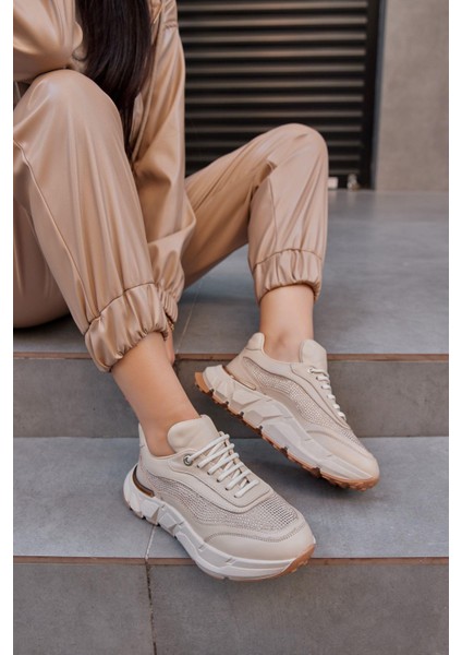 Hilary Bej Deri Taşlı Kadın Sneaker