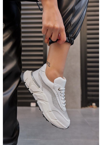 Hilary Beyaz Deri Taşlı Kadın Sneaker