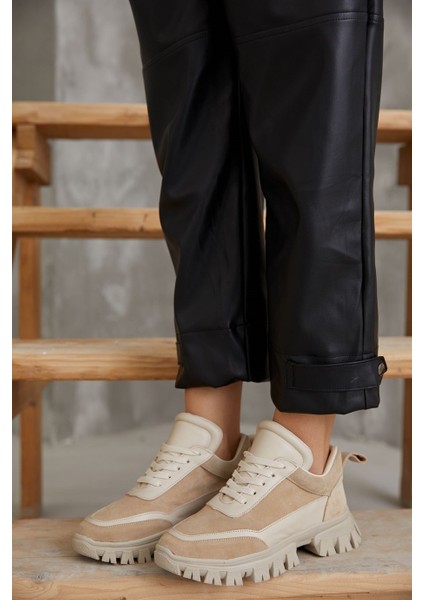 Diora Bej Süet Deri Bağcıklı Kadın Sneakers