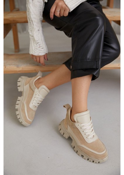 Diora Bej Süet Deri Bağcıklı Kadın Sneakers