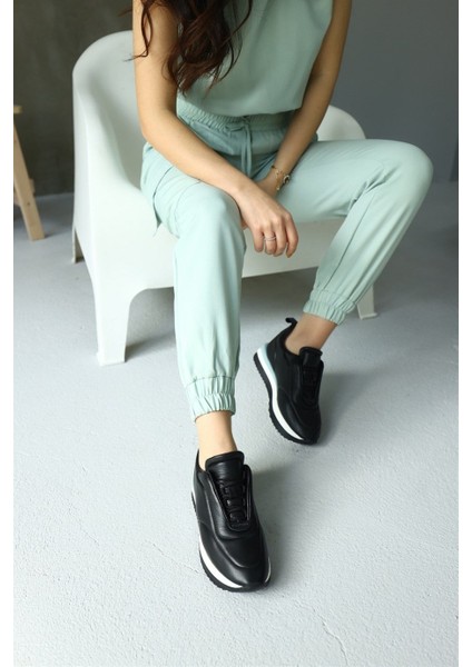 Balla Siyah Deri Kadın Sneaker modelleri