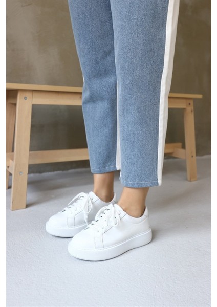 Julia Beyaz Deri Kadın Sneaker fiyatları