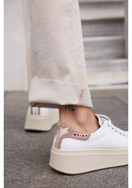 Tania Beyaz Deri Kadın Sneaker fırsatları