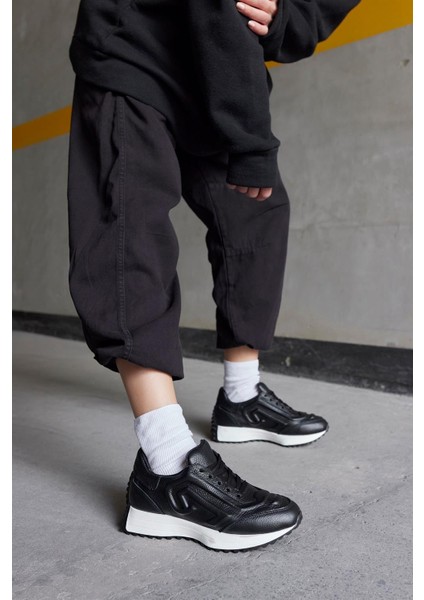 Hello Siyah Deri Kadın Sneaker