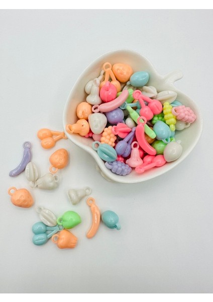 200 Adet Karışık Renkli Meyve Figürlü Plastik Boncuk Takı Yapım