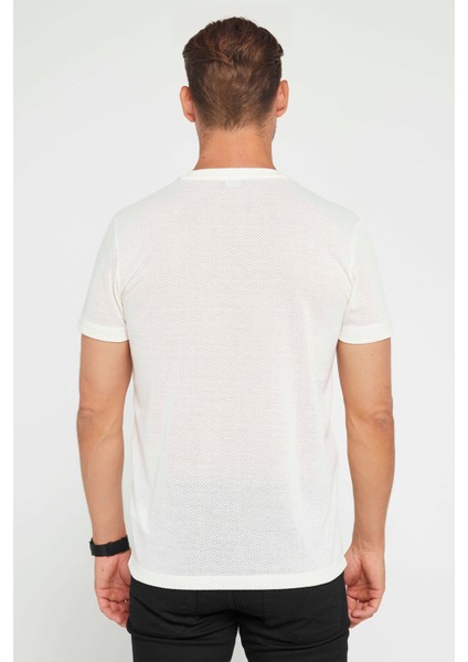 Erkek Slim Fit Dar Kesim Esnek Kumaş Örme Bisiklet Yaka Beyaz T-Shirt fırsatları