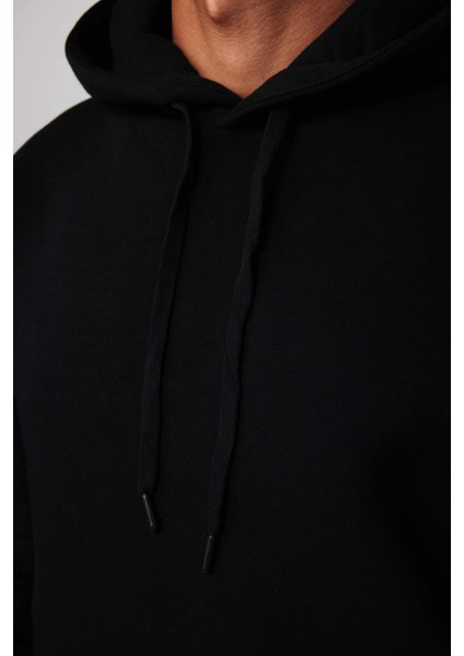 Oversize Geniş Kesim Pamuklu Yumuşak Dokulu İçi Polarlı Basic Siyah Kapüşonlu Sweatshirt fırsatları