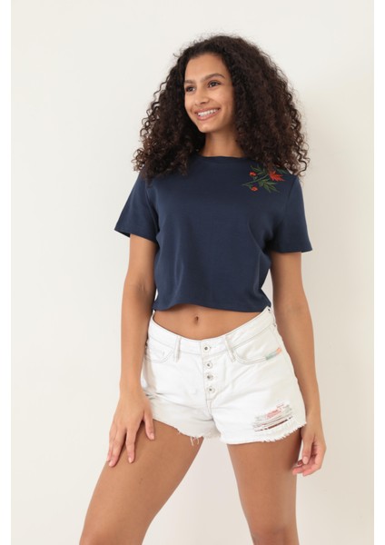 Lacivert Omuzu Çınar Yaprağı Nakışlı Basic Crop T-Shirt- 2411