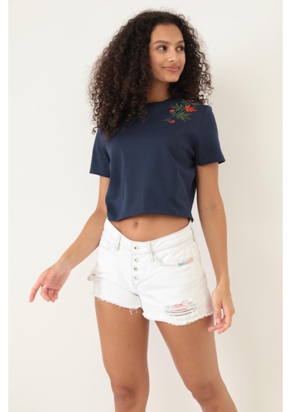 Lacivert Omuzu Çınar Yaprağı Nakışlı Basic Crop T-Shirt- 2411