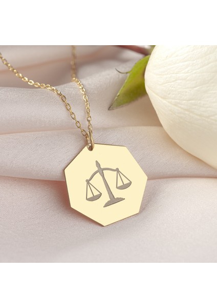 925 Ayar Gümüş Adalet Terazisi Plaka Kolye indirimleri