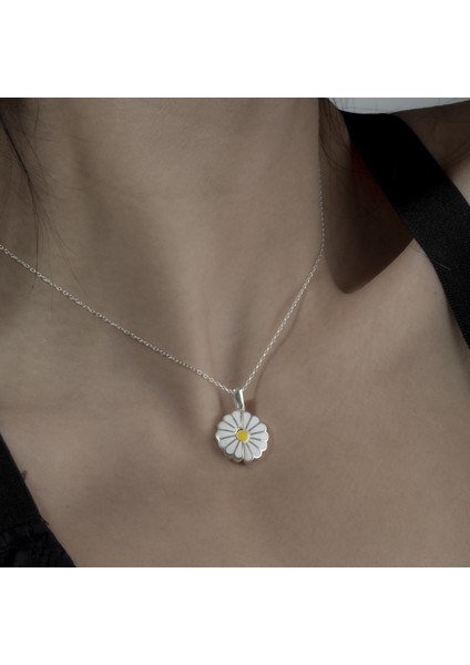 925 Ayar Gümüş Papatya Kolye fırsatları