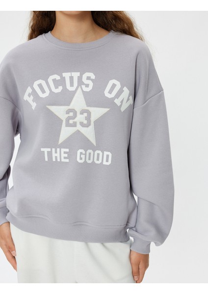 Oversize Bisiklet Yaka Sweatshirt Kolej Baskılı Şardonlu indirimleri