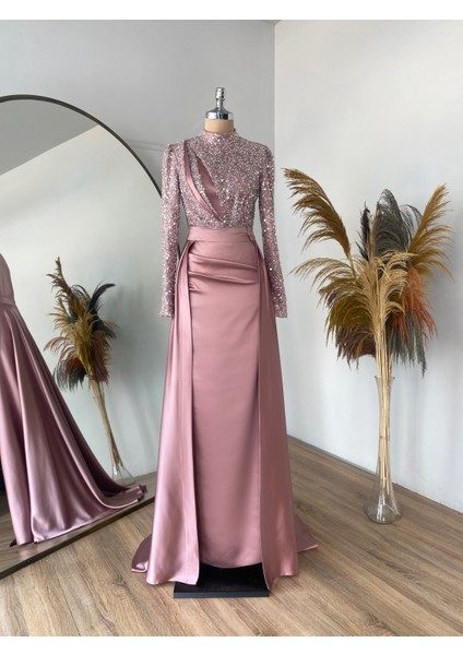 Saten Drape ve Pul Payet Detaylı Abiye