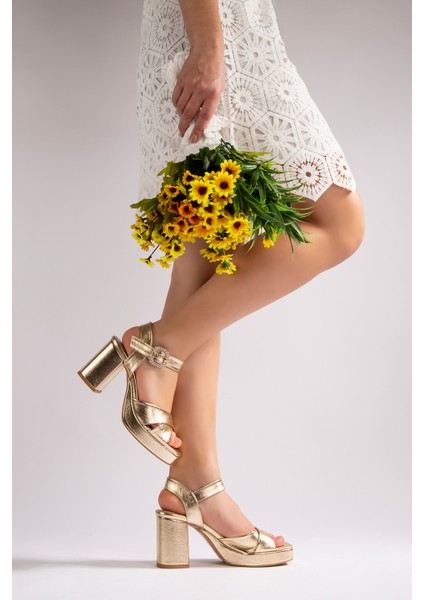 Jenna Kadın Abiye Platform Topuklu Ayakkabı Gold Kristal