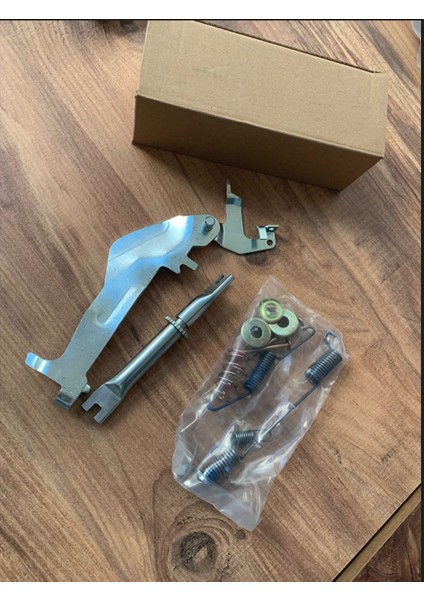 Fren Yay Takımı Pıckup D-22 / YD25 98-05 Takım Sağ Ithal