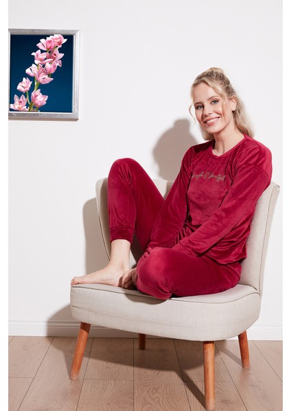 Regular Fit Yumuşak Dokulu Kadife Pijama Takımı Bayan Pijama Takımı 6094200W4
