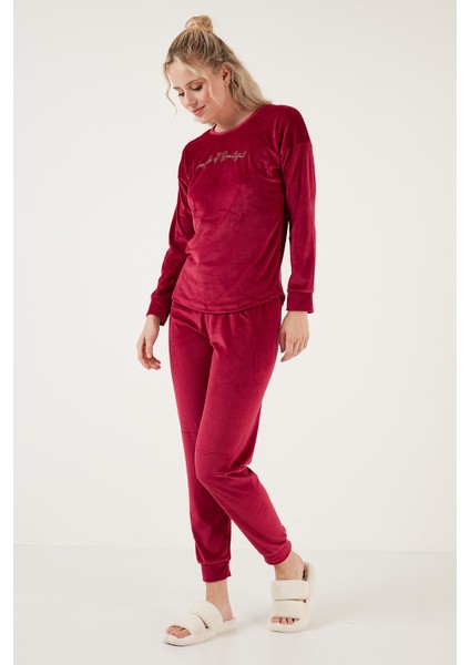 Regular Fit Yumuşak Dokulu Kadife Pijama Takımı Bayan Pijama Takımı 6094200W4