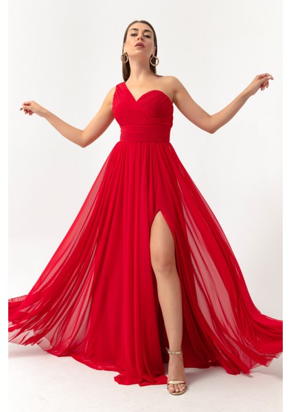 Kadın Kırmızı Tek Omuz Yırtmaçlı Uzun Abiye Elbise