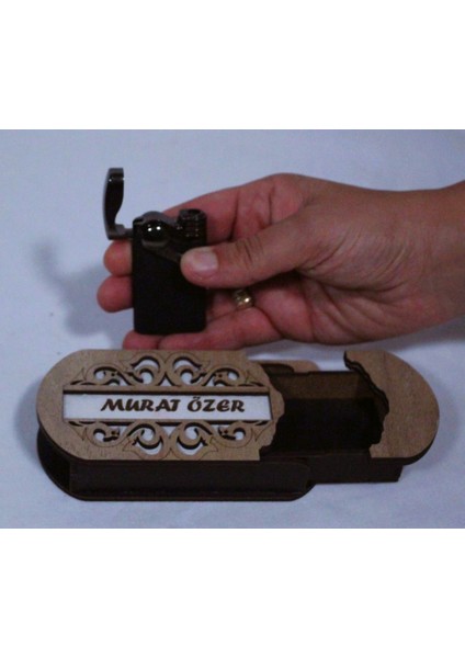 Çakmak Kişiye Özel Isim Yazılı ve Mdf Tasarım Kutulu No:94 fiyatları