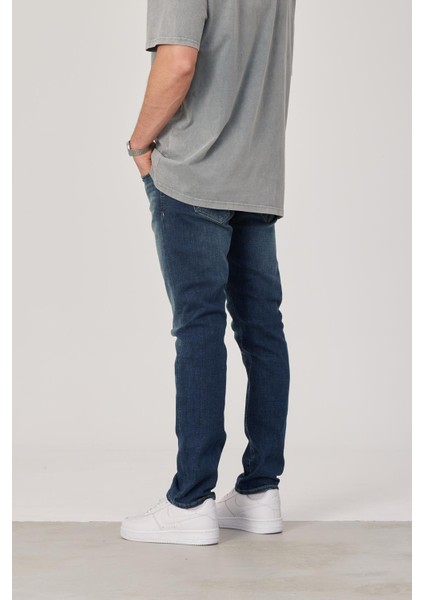 15738 Slim Kesim Koyu Denim Jean R3 modelleri