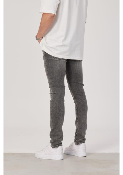 Gri 15590 Slim Kesim Taşlamalı Gri Jean modelleri