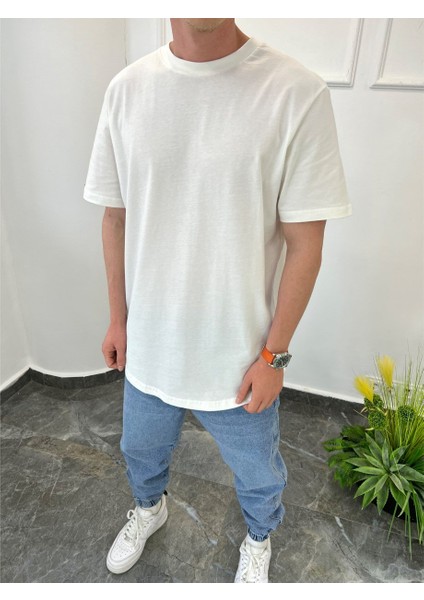Oval Kesim Basic Kırık Beyaz Tshirt fiyatları