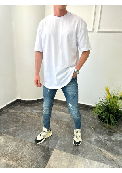 Oval Kesim Basic Beyaz Tshirt