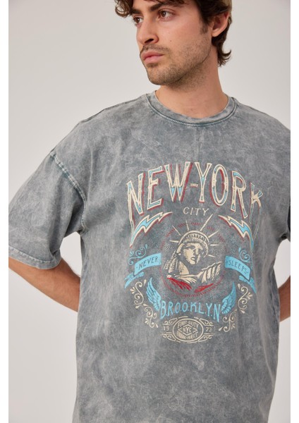New York Baskılı Yıkamalı Gri Tshirt modelleri