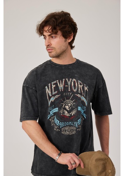 New York Baskılı Yıkamalı Füme Tshirt