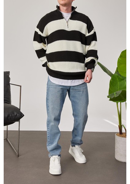 Siyah Beyaz Örme Triko