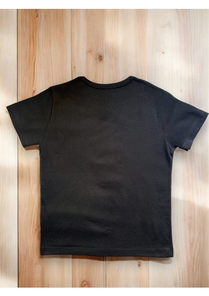 Disney Guffy Köpek Karakterli Siyah Pamuklu Penye Kumaş Kısa Kollu Kız Erkek Çocuk T-Shirt fiyatları