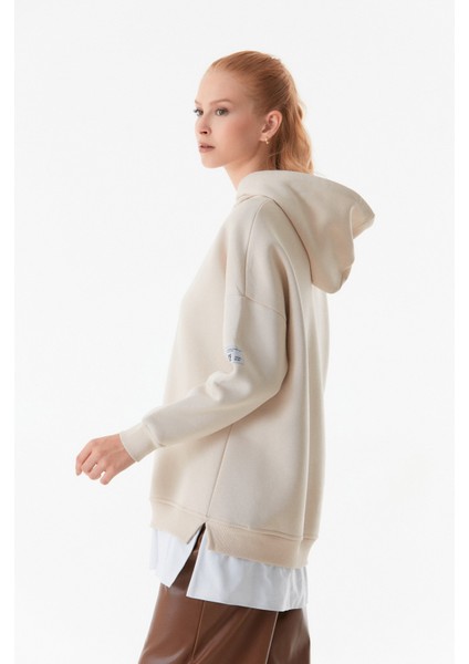 Basic Kapüşonlu Oversize Sweatshirt