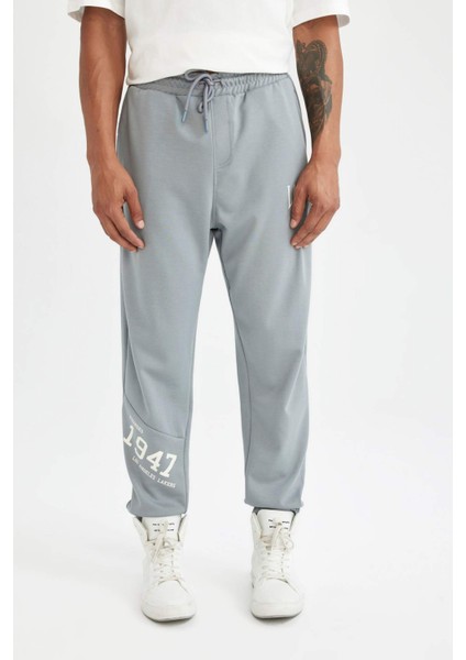 Fit NBA Los Angeles Lakers Erkek Gri Standart Fit Normal Kesim Cepli Düz Paça Skuba Dalgıç Kumaş Jogger C8925AX24AU fırsatları