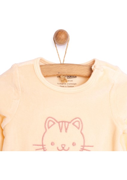 Yenidoğan Nakışlı Kadife Patikli Tulum Kız Bebek modelleri