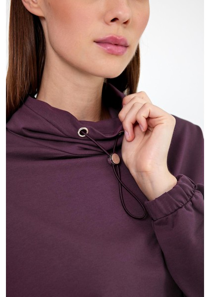 Kadın Norah Mor Yakası Detaylı Regular Fit Sweatshirt modelleri